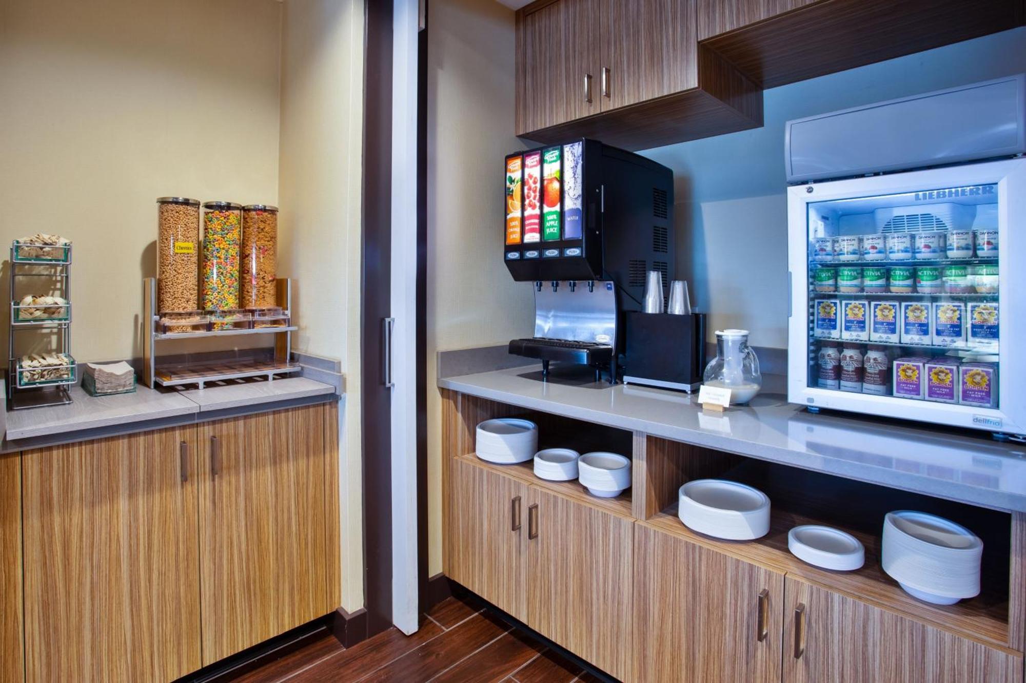 Towneplace Suites By Marriott Detroit Belleville Εξωτερικό φωτογραφία