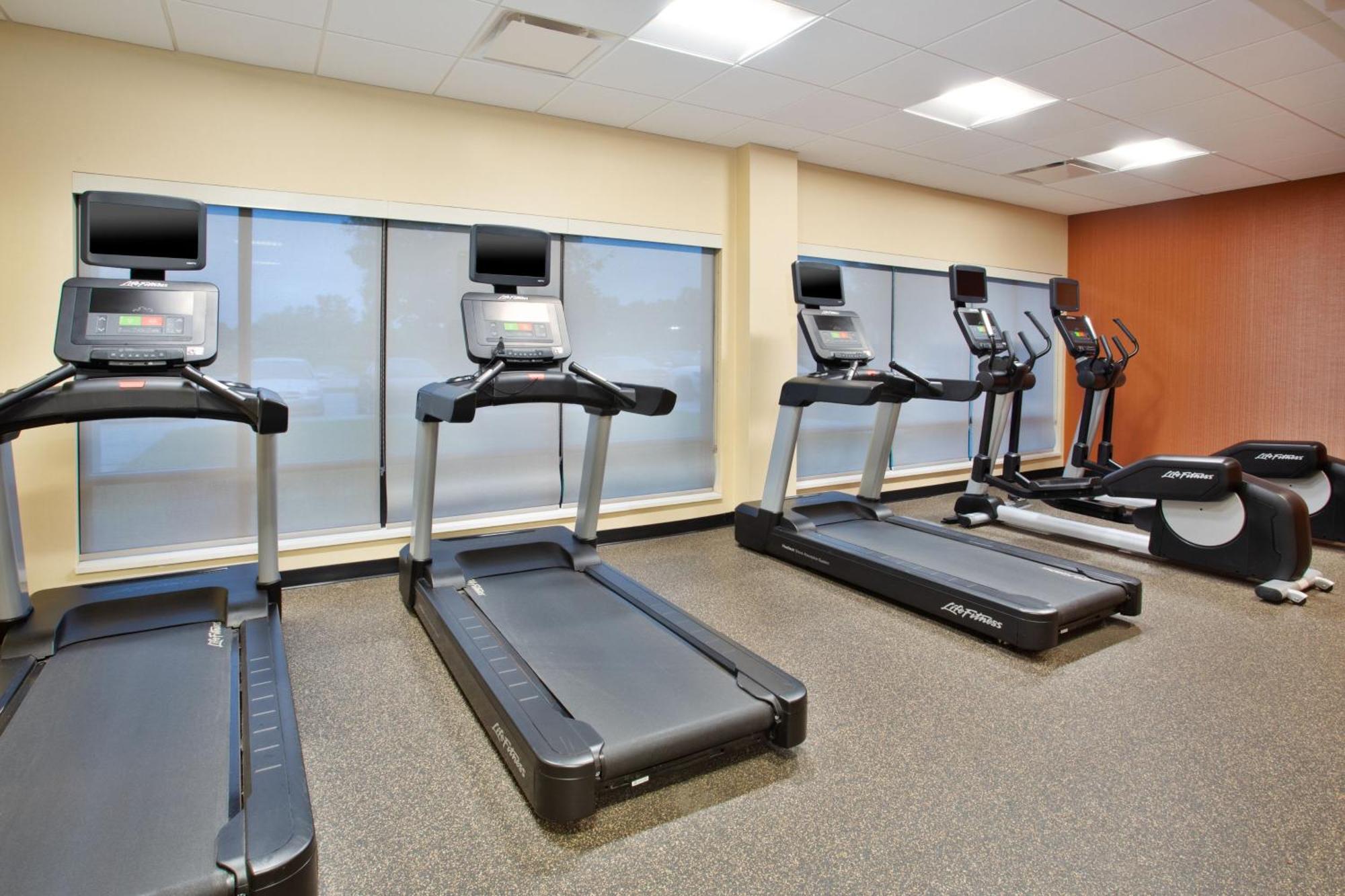 Towneplace Suites By Marriott Detroit Belleville Εξωτερικό φωτογραφία